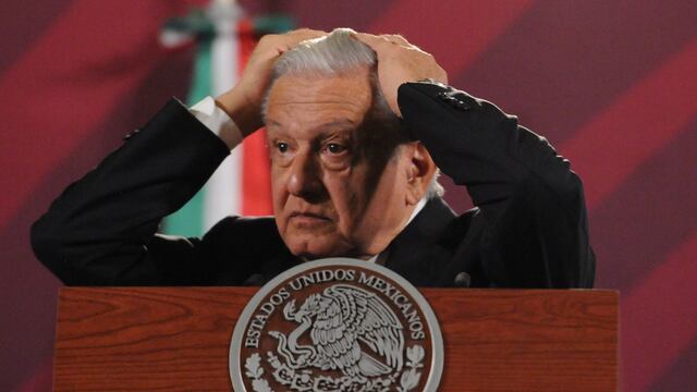 Andrés Manuel López Obrador, presidente de México, responde a la prensa durante la conferencia mañanera