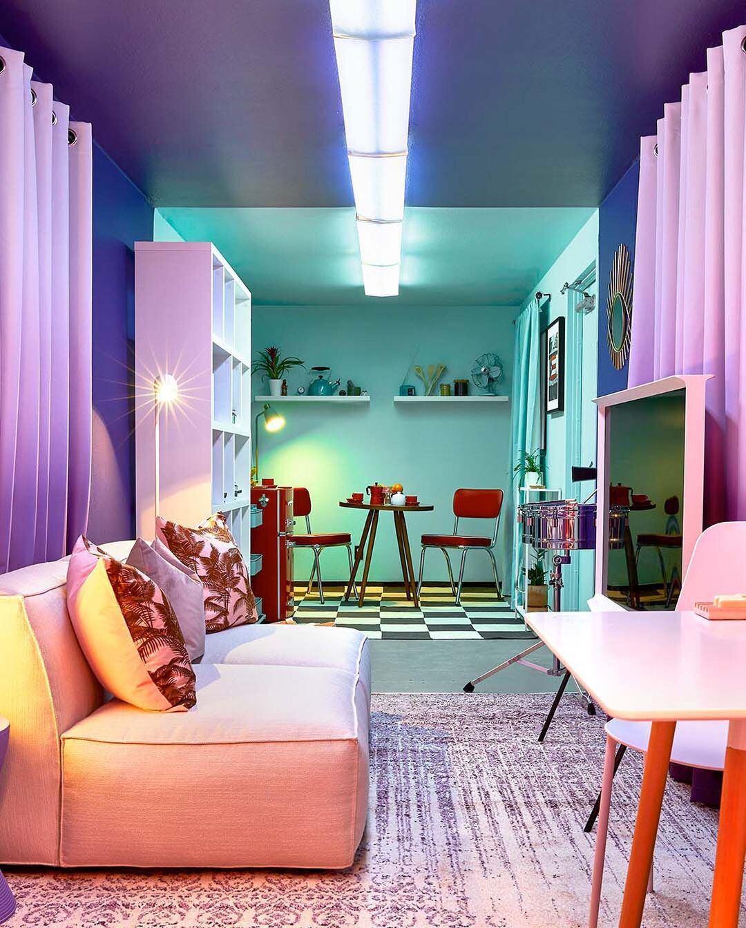 Bad Bunny te alquila su trailer caravana por Airbnb