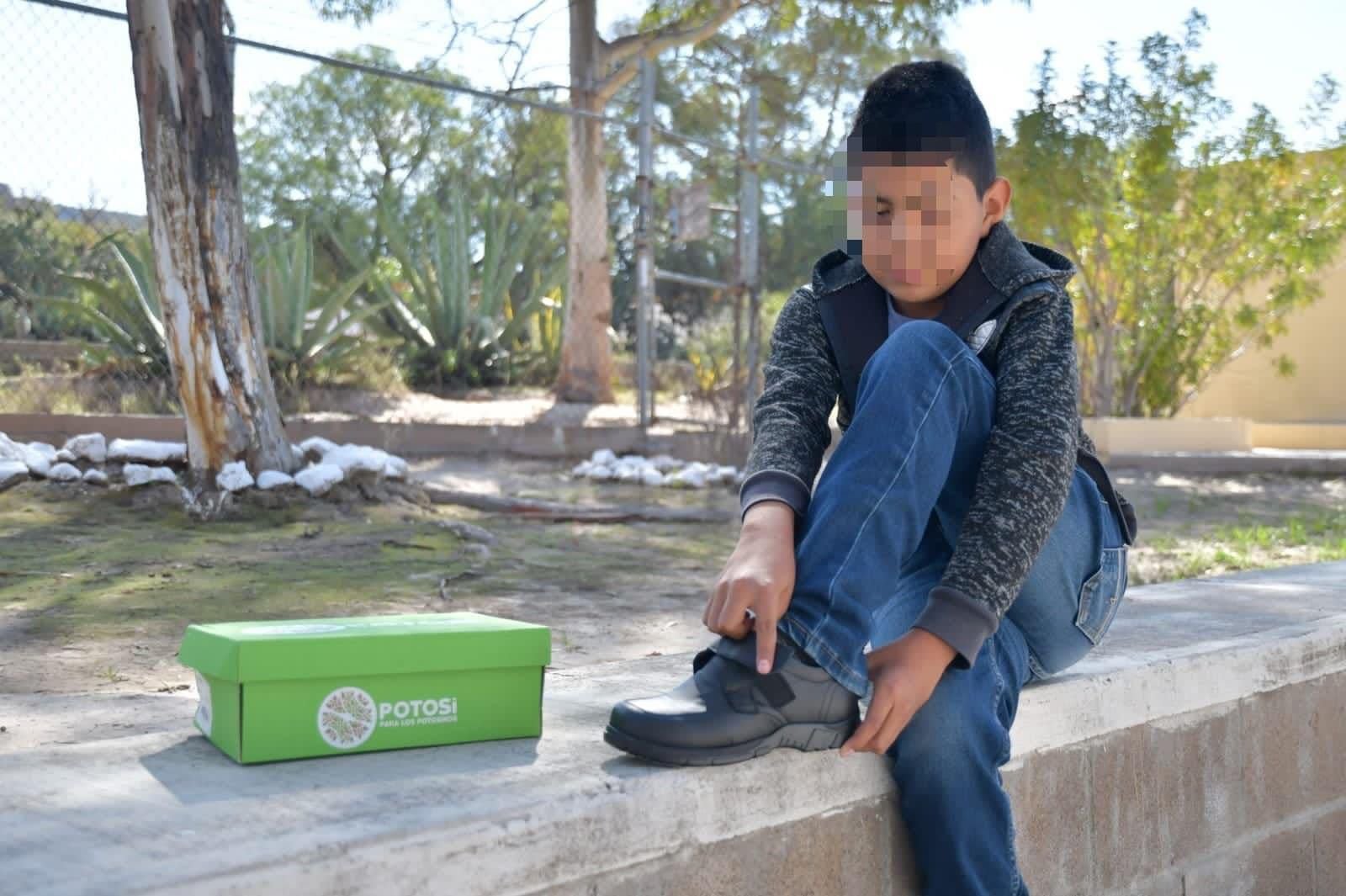 Ricardo Gallardo entregará poyos escolares para educación básica