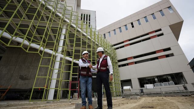 Martí Batres supervisa construcción de Hospital General de Tampico