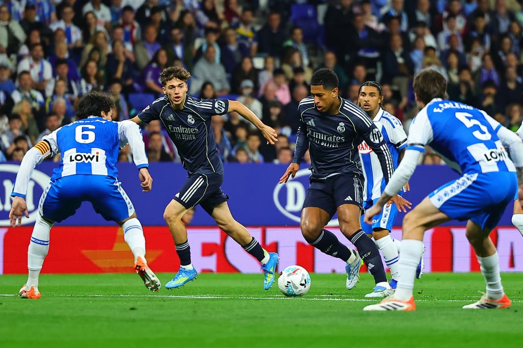 Real Madrid derrota al Espanyol previo al Clásico contra el FC Barcelona.