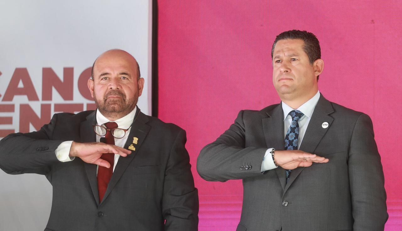 Carlos García Villaseñor y Diego Sinhue Rodríguez Vallejo