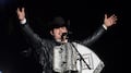 ¿Quién es Alfredo Olivas? Cantante habría sido amenazado en palenque