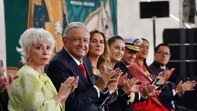 Conmemoración del natalicio de Simón Bolívar