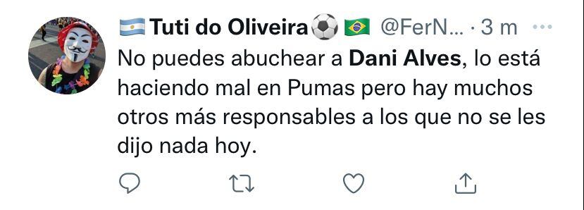 Fans piden no abuchear a Dani Alves.
