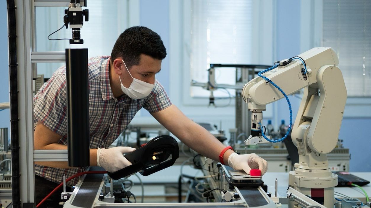 Salomón Issa Tafich impulsa talento joven en La Laguna