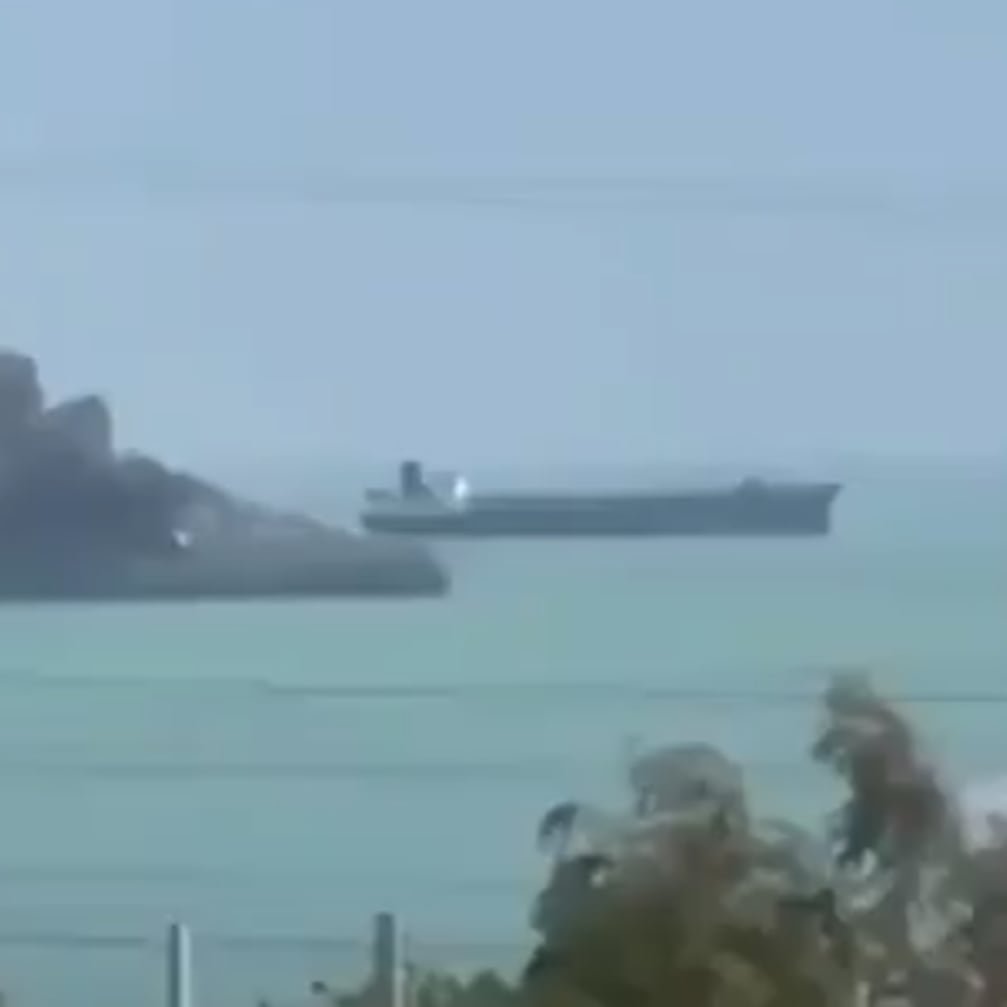 Crece la tensión en el Estrecho de Ormuz: reportan ataques a barcos tras un nuevo cierre