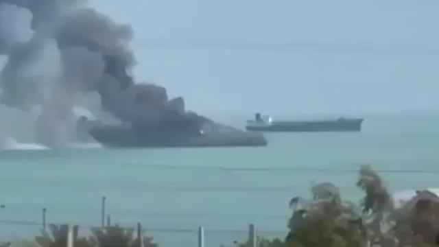 Crece la tensión en el Estrecho de Ormuz: reportan ataques a barcos tras un nuevo cierre