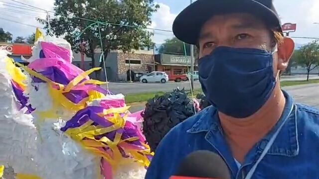 Hombre intercambia piñatas por despensa