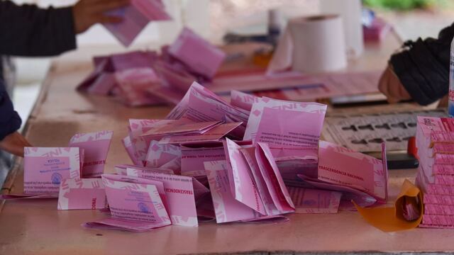 Buscan leyes para la Revocación de Mandato.