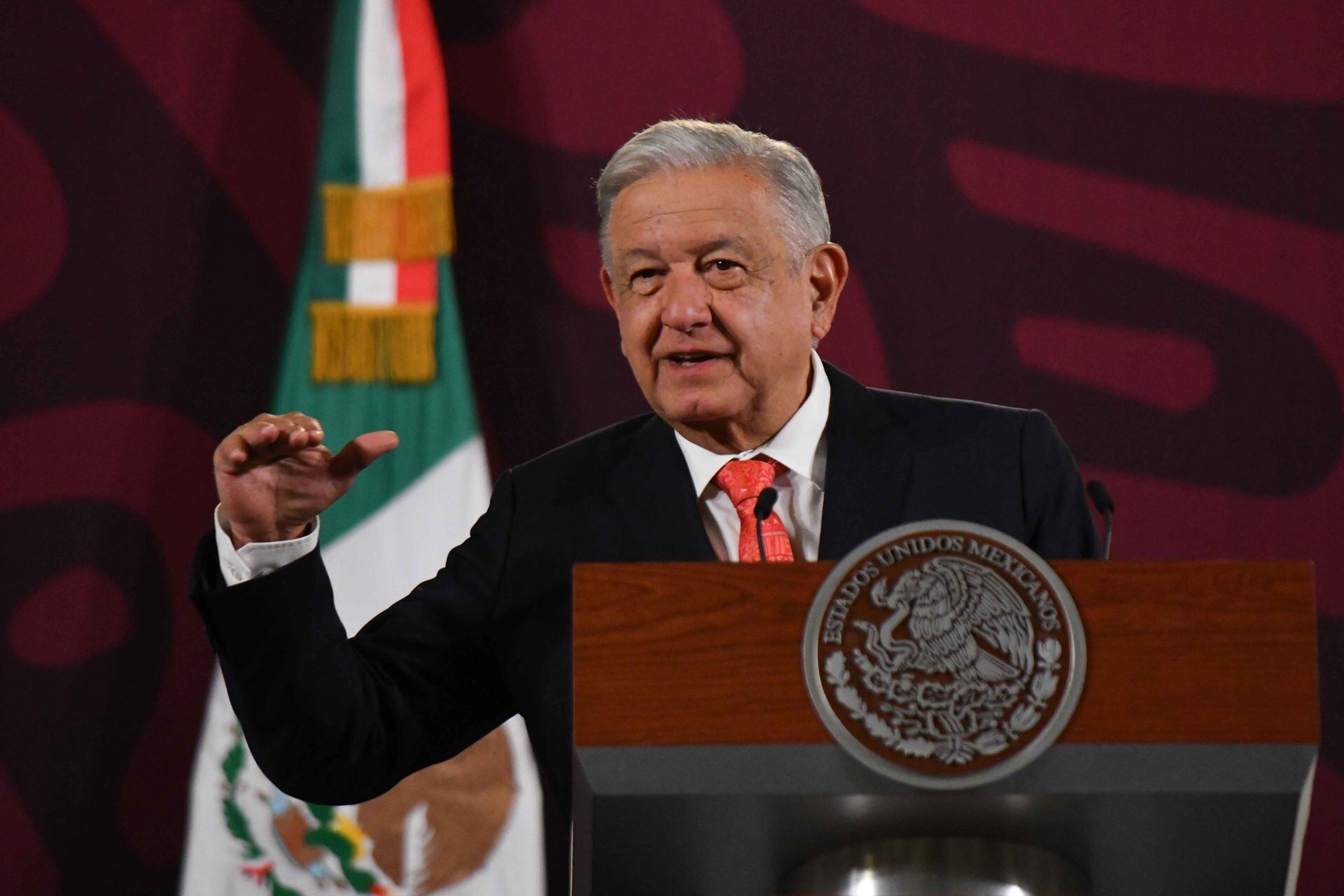 AMLO