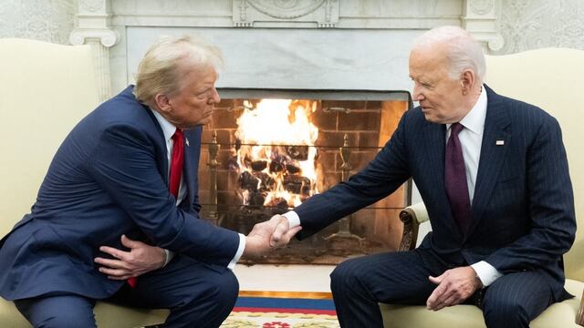 Donald Trump y Joe Biden se reúnen en la Casa Blanca