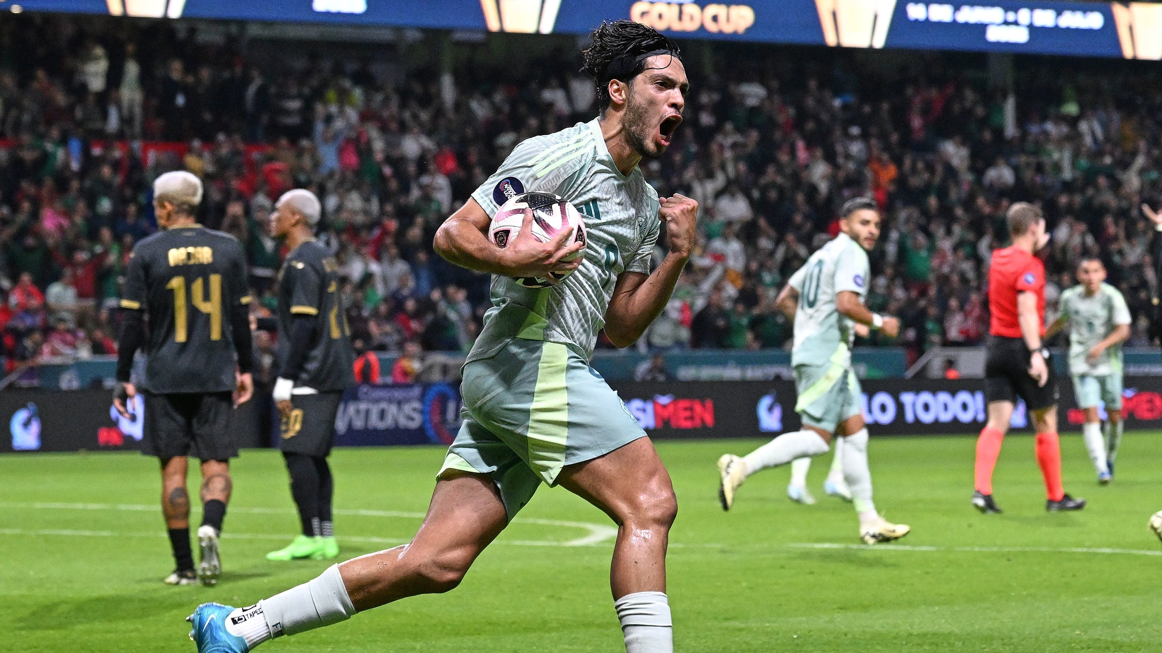 Los máximos goleadores mexicanos en el 2025; dos naturalizados lideran la lista