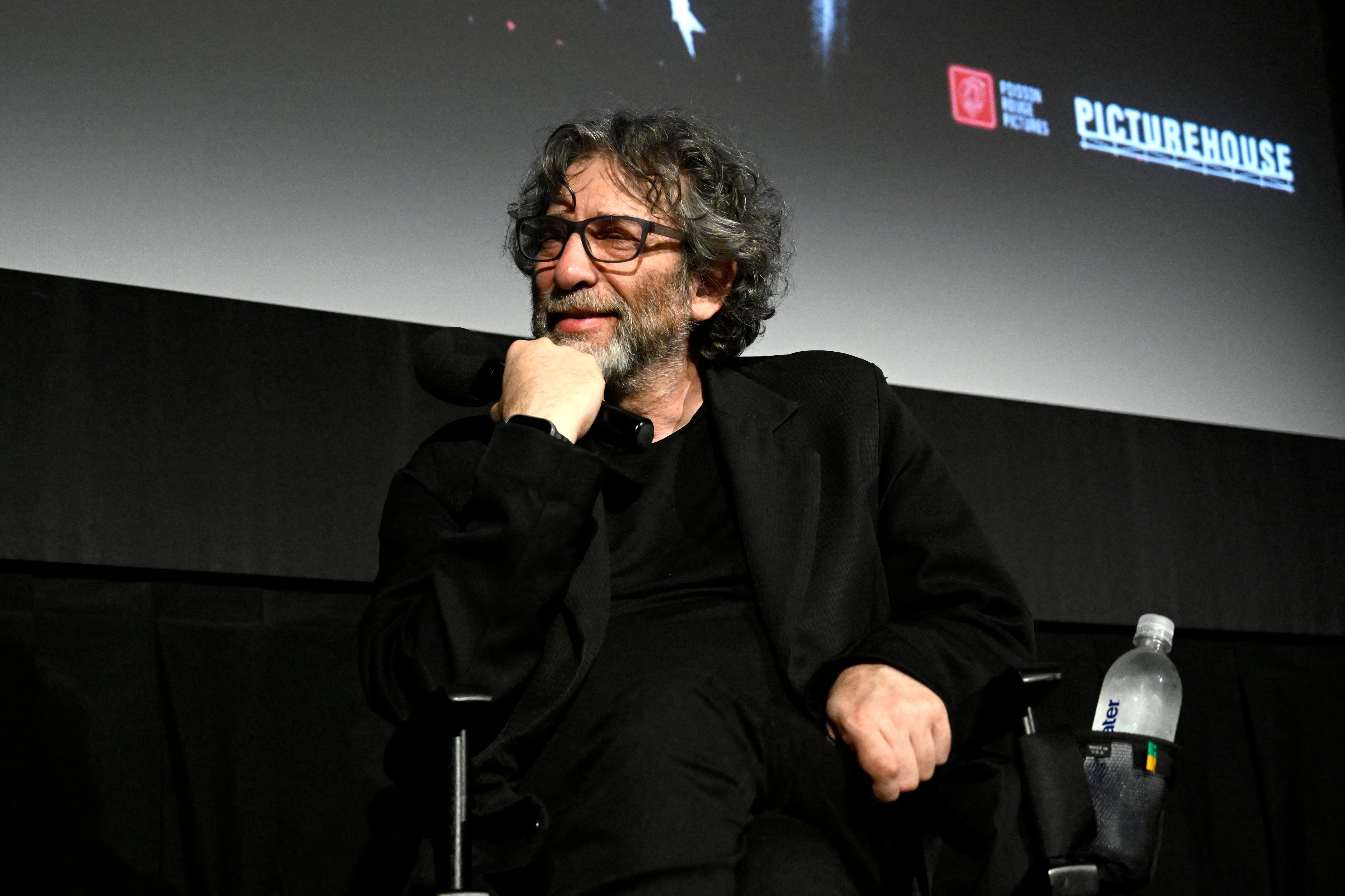 Neil Gaiman es acusado de abuso sexual