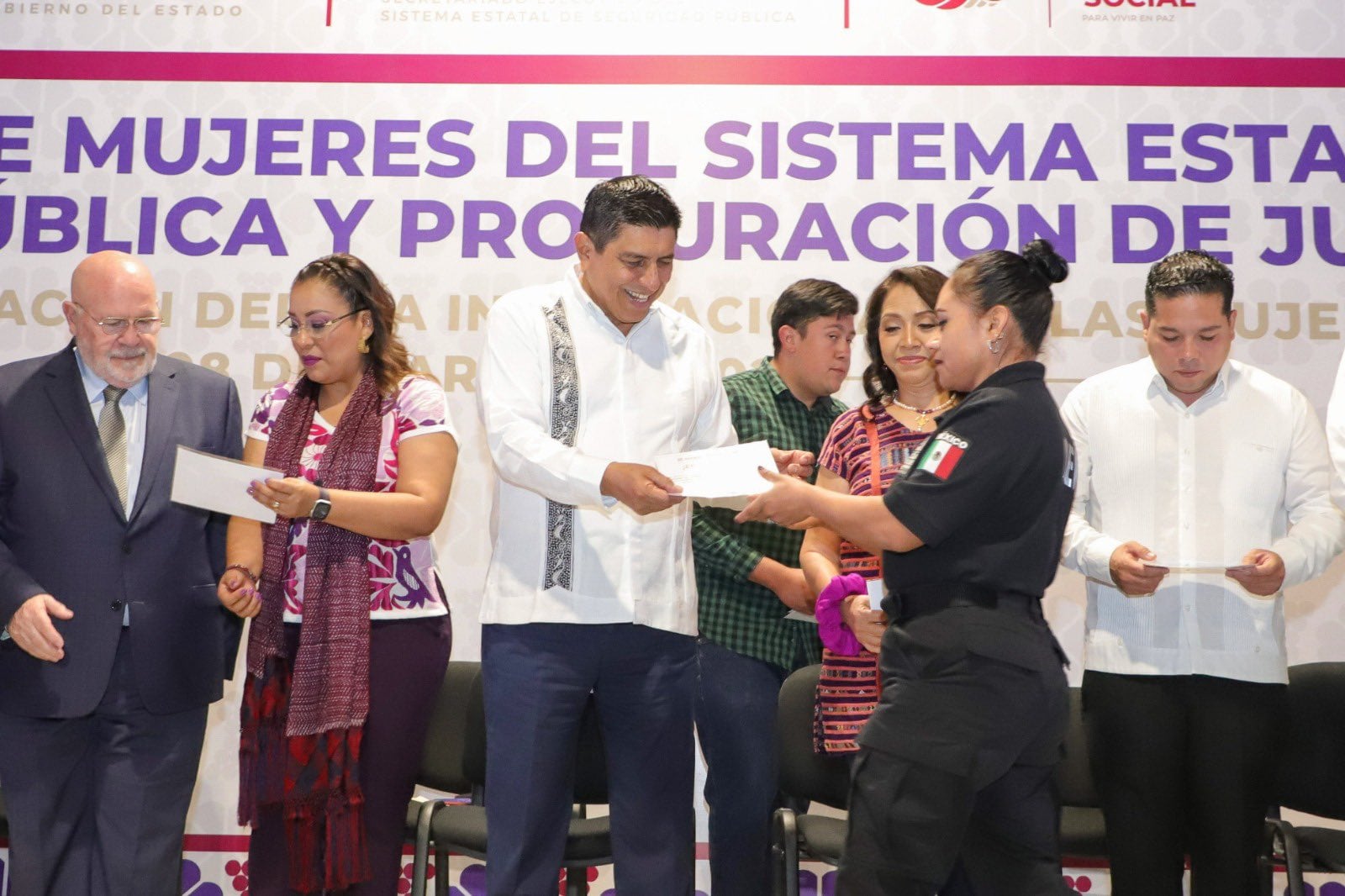 Salomón Jara ve oportunidad de ajustar estrategias de género por el 8M.
