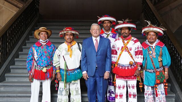 AMLO con la comunidad Wixárika /AMLO