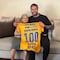 André-Pierre Gignac celebra a Doña Mary, la fan del Club Tigres que hoy cumple 100 años