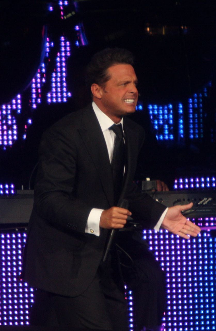 Luis Miguel, cantante.