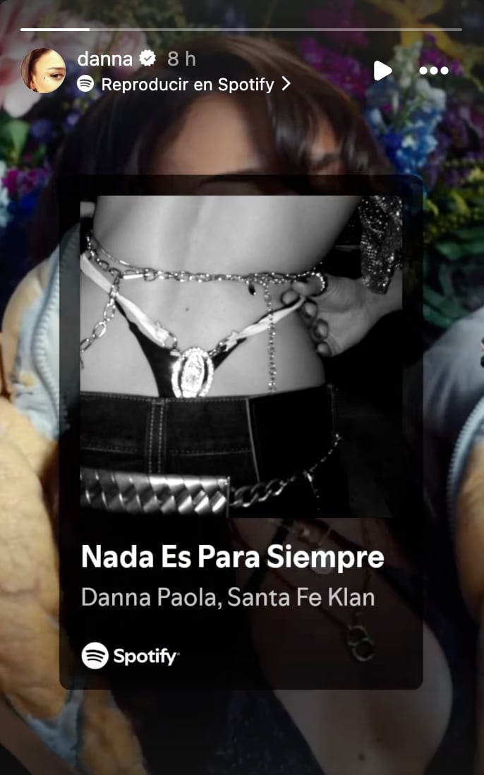 Danna Paola le responde a Álex Lora volviendo a enseñar su tanga con la Virgen de Guadalupe