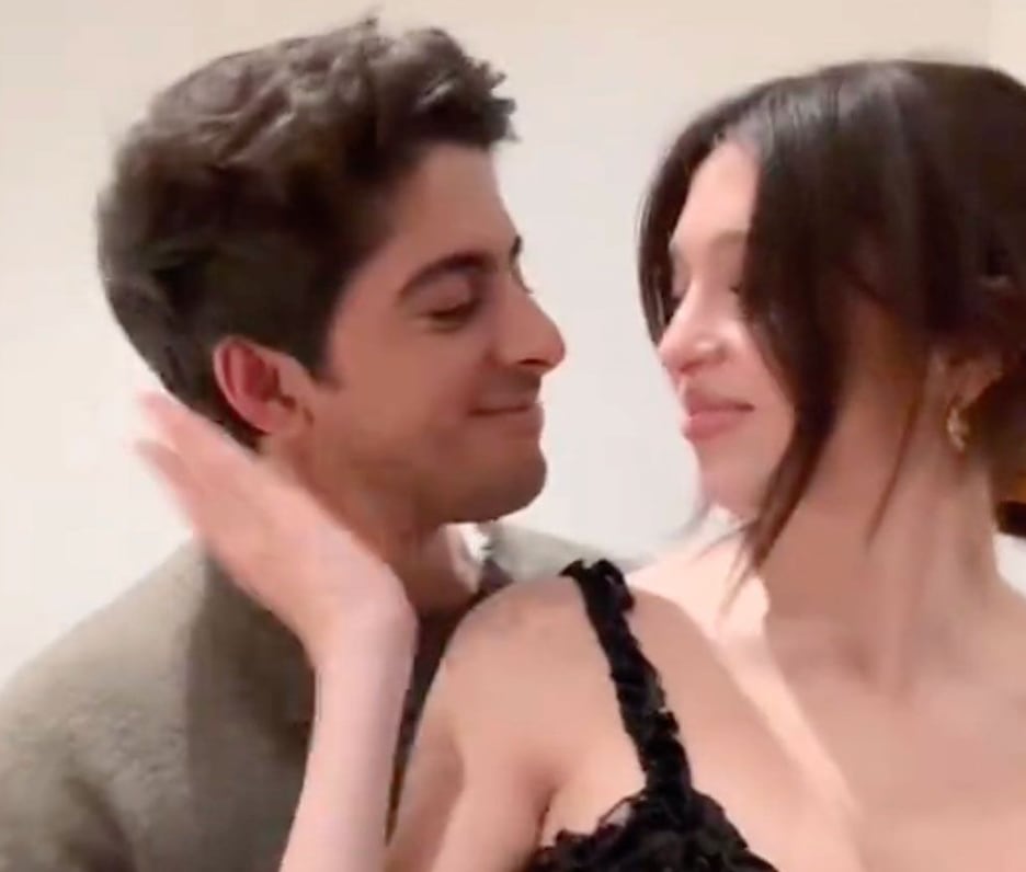 Josie Totah y Karan Brar se besaron y los fans de los actores infantiles se emocionaron