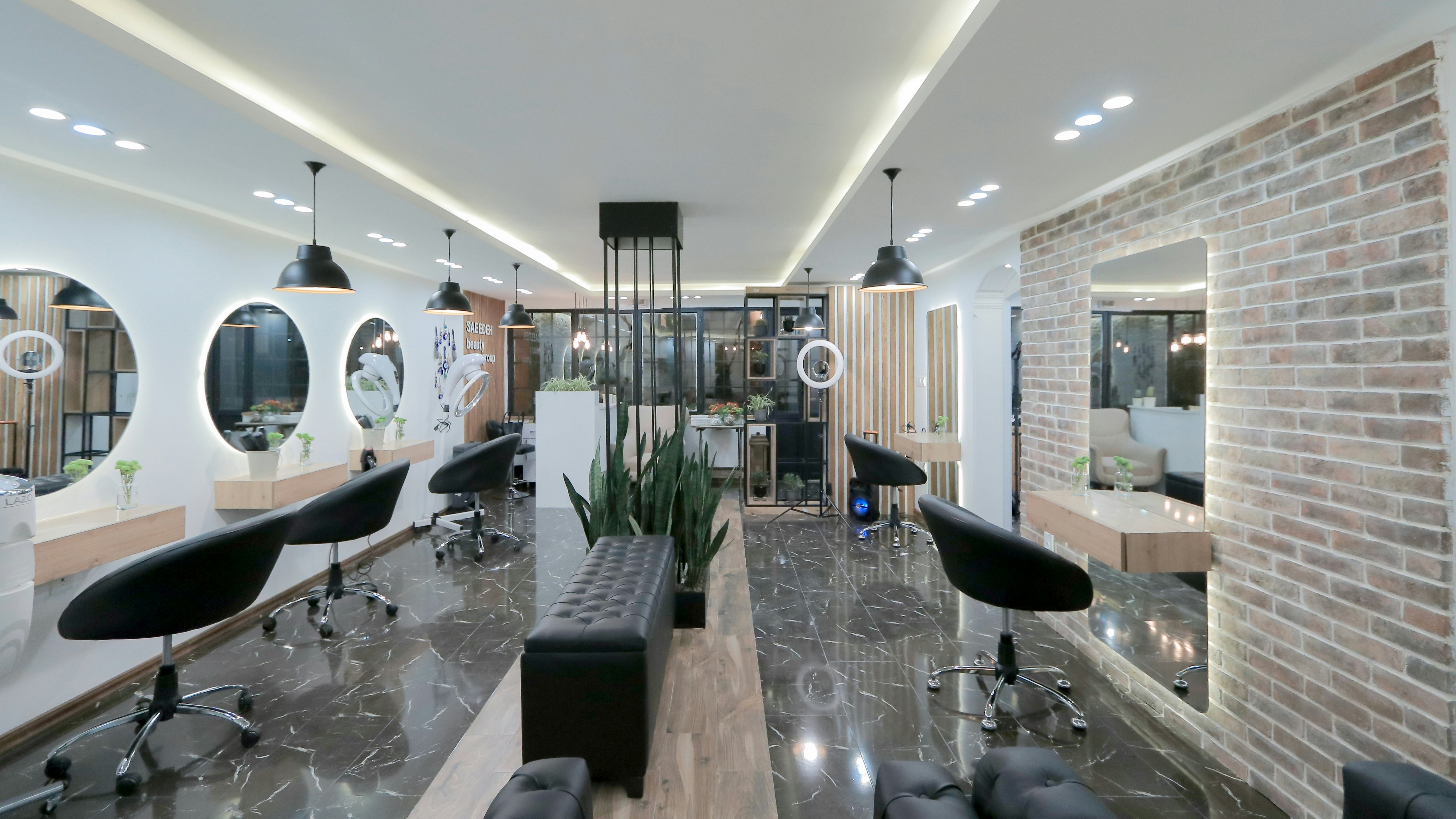 De salón de belleza a contratos del gobierno: Latinus revela la historia de Wala Servicios México