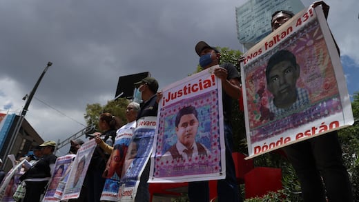“No tuvimos condiciones”: el reclamo de los padres de los 43 de Ayotzinapa
