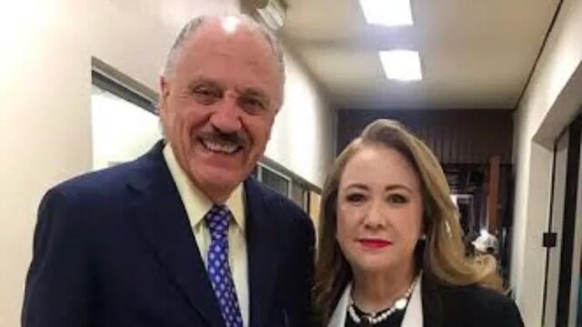 Yasmín Esquivel y su esposo José María Riobóo, contratista y asesor de AMLO