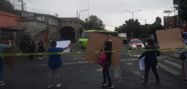 Bloqueo en Avenida Revolución