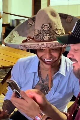 Christian Nodal con Pepe Aguilar.
