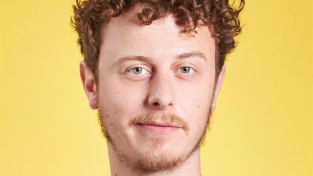 ¿Quién es Norman Thavaud, el youtuber acusado de corrupción de menores?