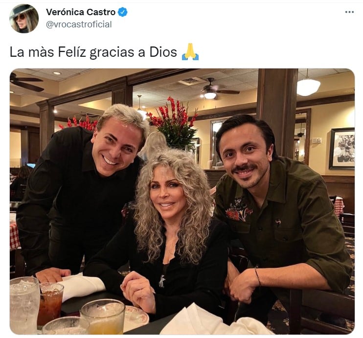 Verónica Castro y sus hijos
