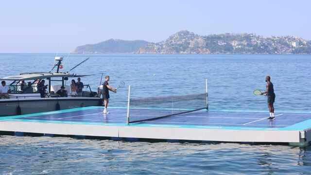 Abierto Mexicano de Tenis: realizan partido de exhibición en cancha flotante