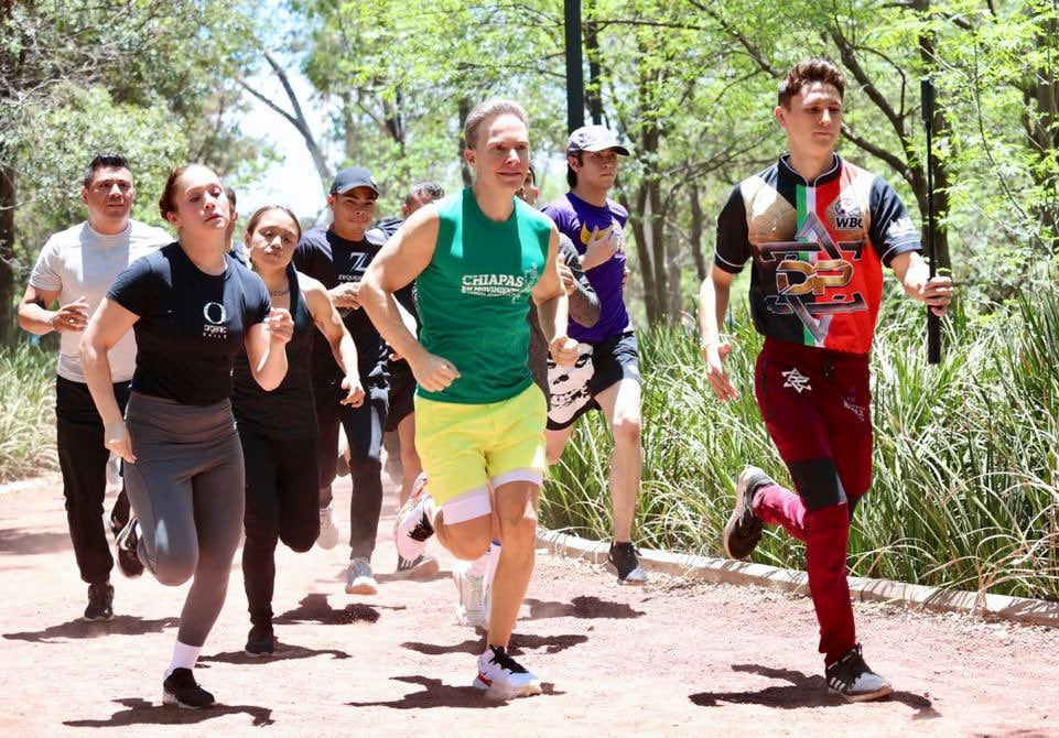 Manuel Velasco promueve la creación de gimnasios al aire libre