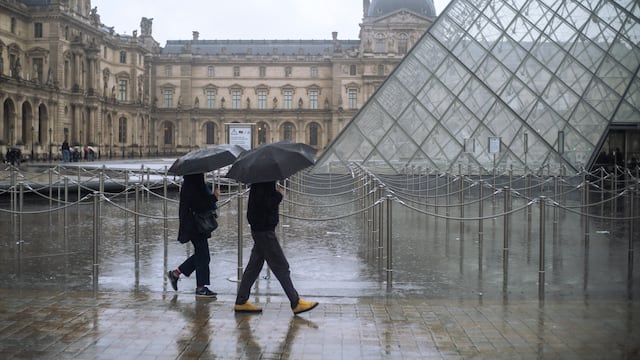 Sólo abrirán tiendas de alimentos, farmacias, puestos de periódicos y gasolineras