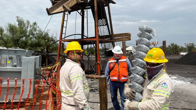 Mineros atrapados, Sabinas, Coahuila, día 17: Se integran más cuadrillas de trabajadores al rescate