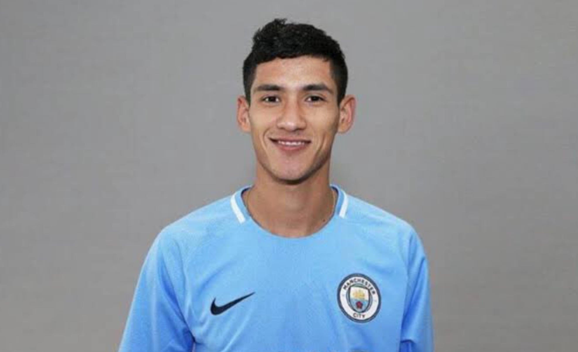 Uriel Antuna con el Manchester City