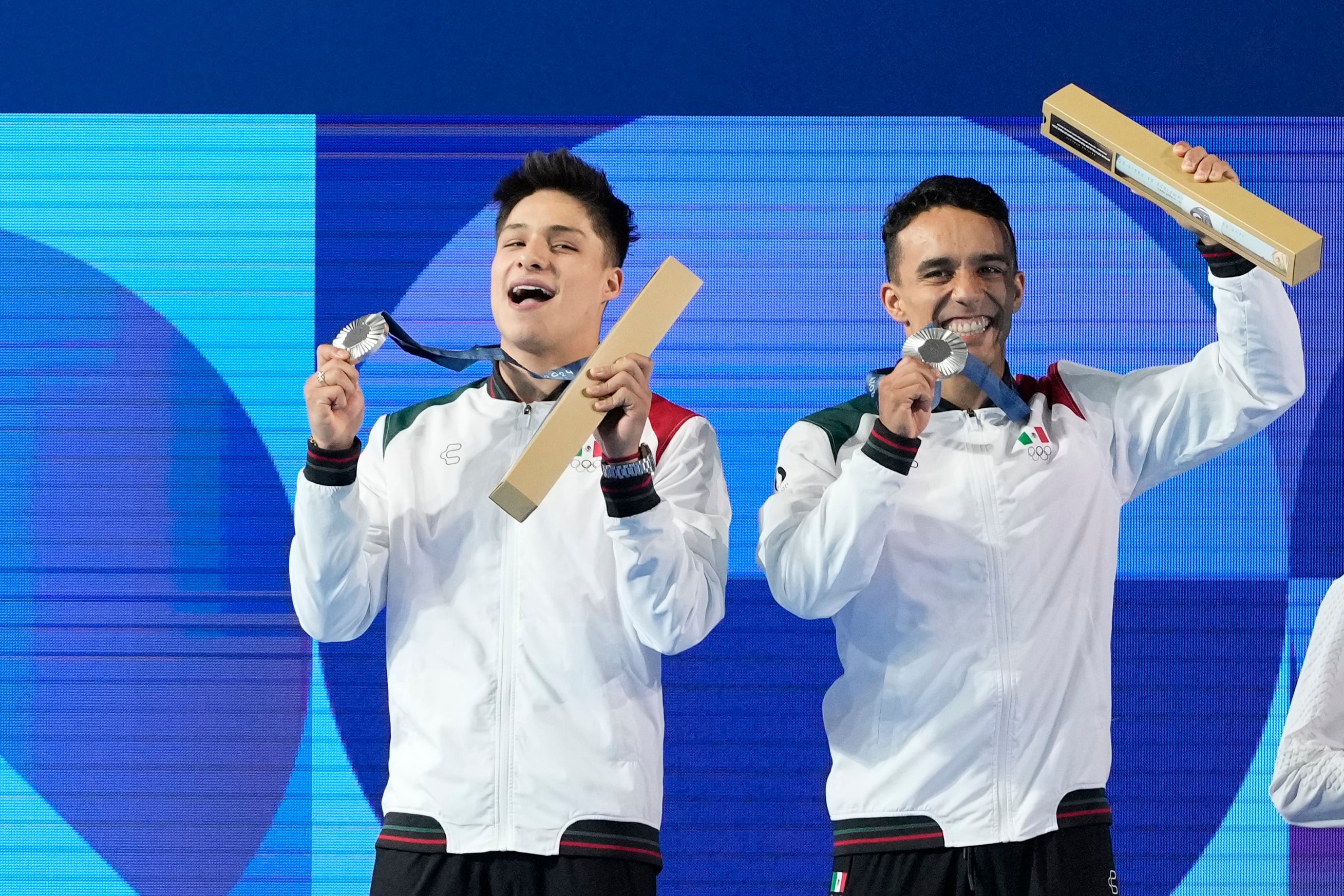 Juan Manuel Celaya y Osmar Olvera consiguieron medalla de plata en París 2024