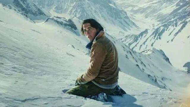 La sociedad de la nieve; historia real basada en la tragedia de los Andes.