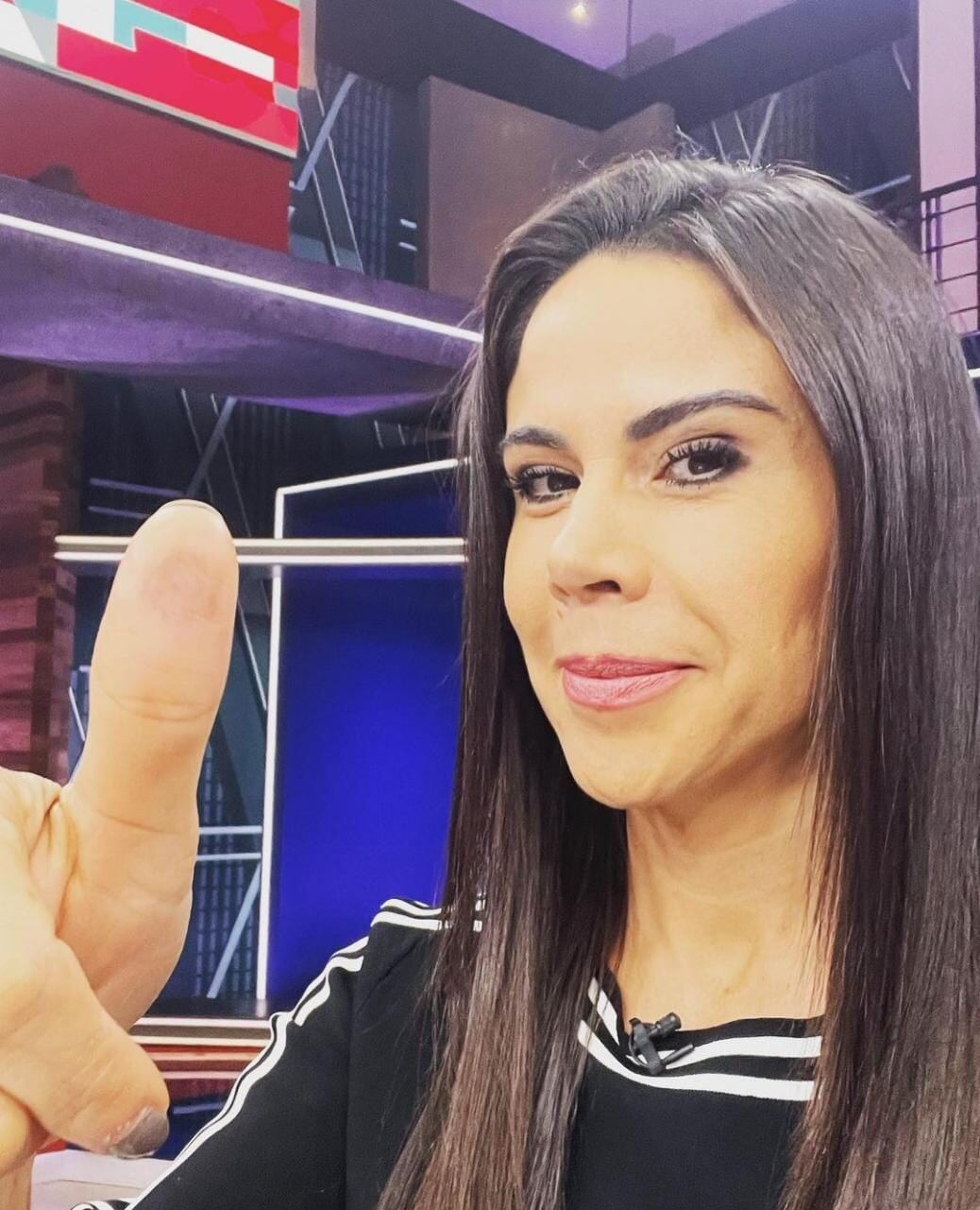Publicación - Paola Rojas ya votó
