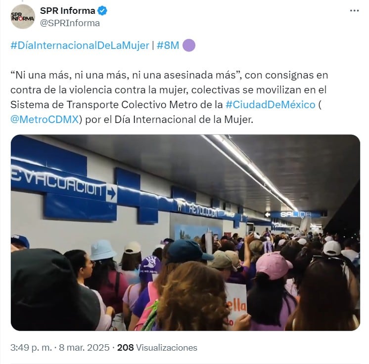 Marcha 8M en el Metro CDMX