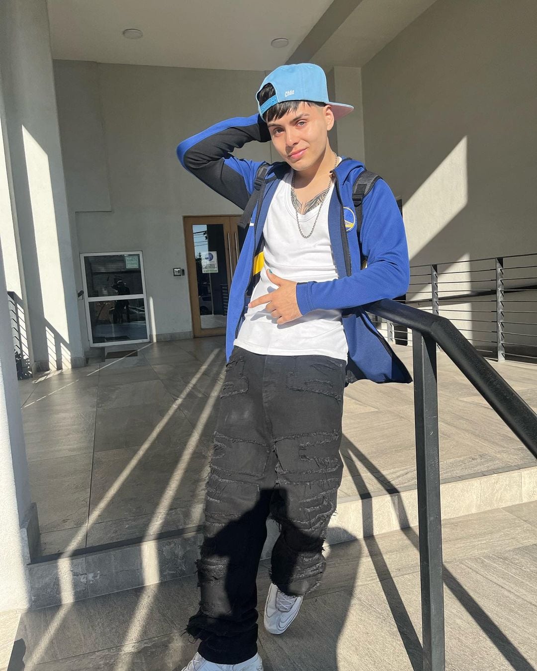 BrayOn, joven chileno que canta como Luis Miguel.