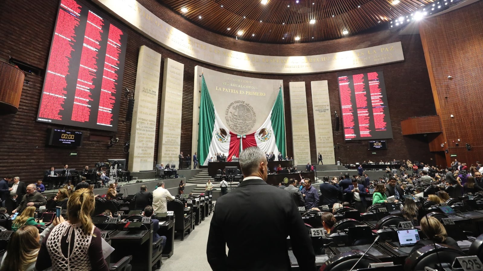 Diputados entran en receso y designan a los integrantes de la Comisión Permanente