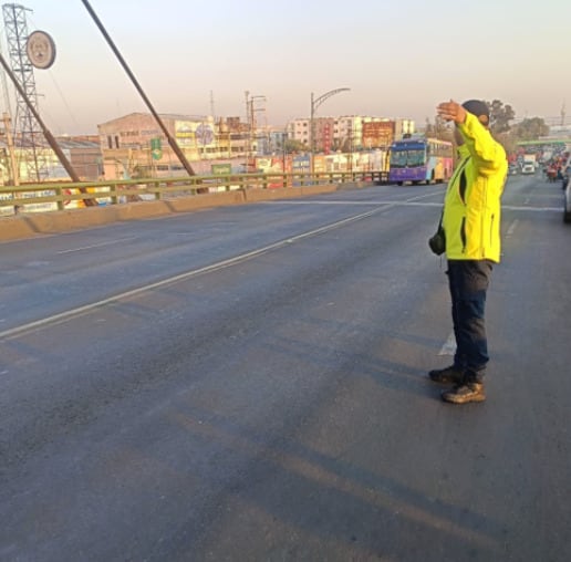 Bloqueo de transportistas hoy 17 de enero: Operativo en Calzada Ignacio Zaragoza