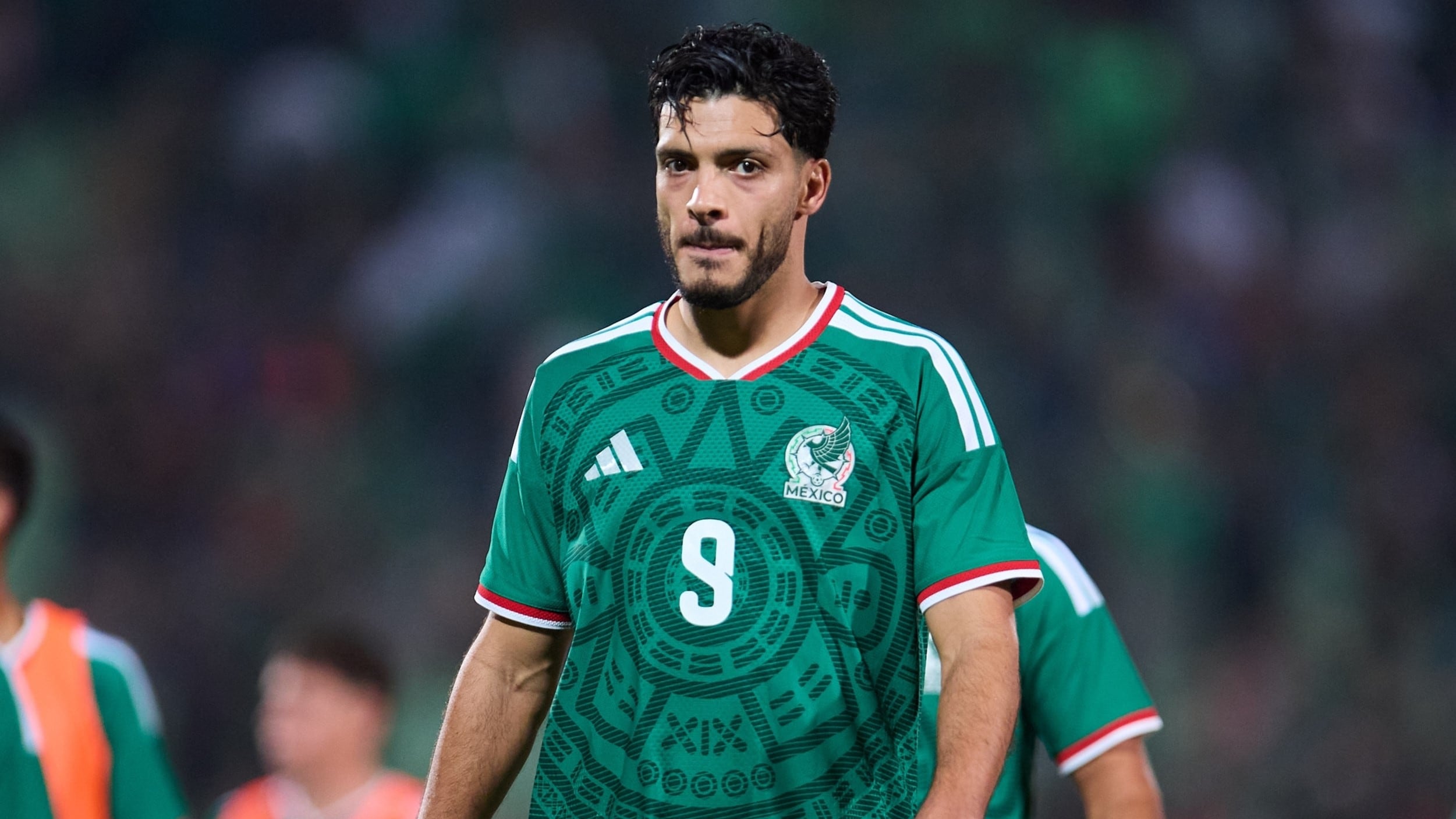 Raúl Jiménez podría volver a vestir la camiseta del América