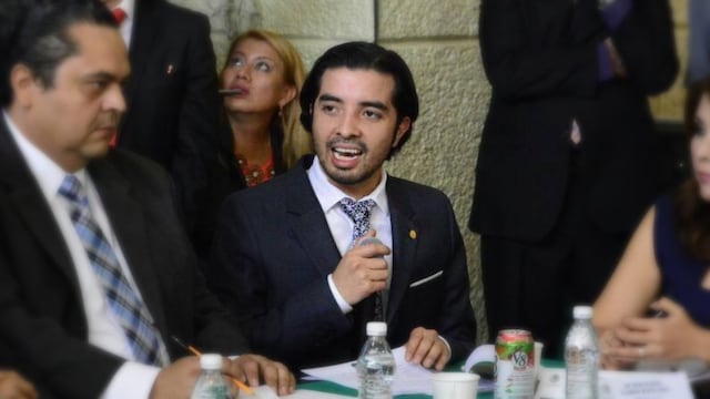 René Fujiwara, nieto de Elba Esther Gordillo