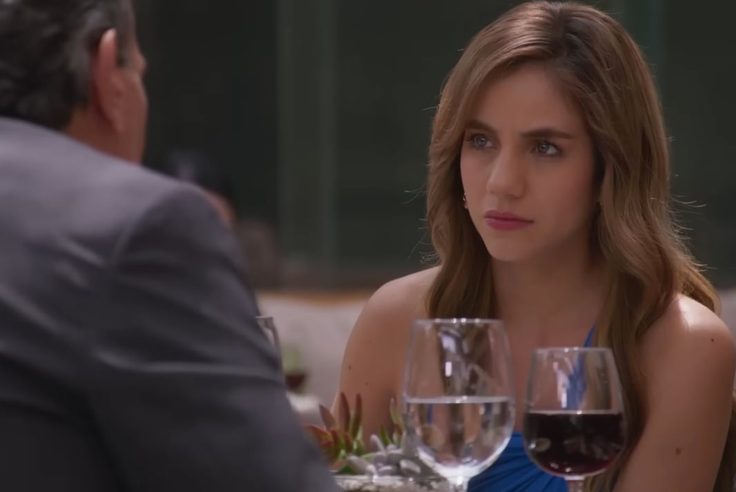 Mar, esposa de Luis Portilla en Las hijas de la señora García.