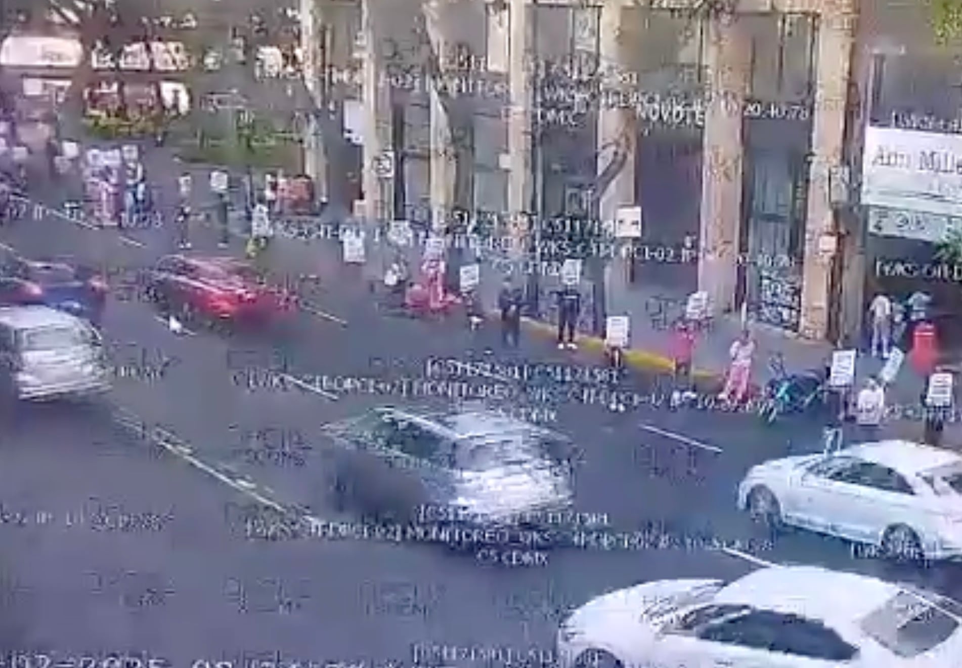 Cadena humana en Centro Histórico de CDMX