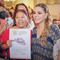 Evelyn Salgado entregó títulos de propiedad a 500 familias en Acapulco