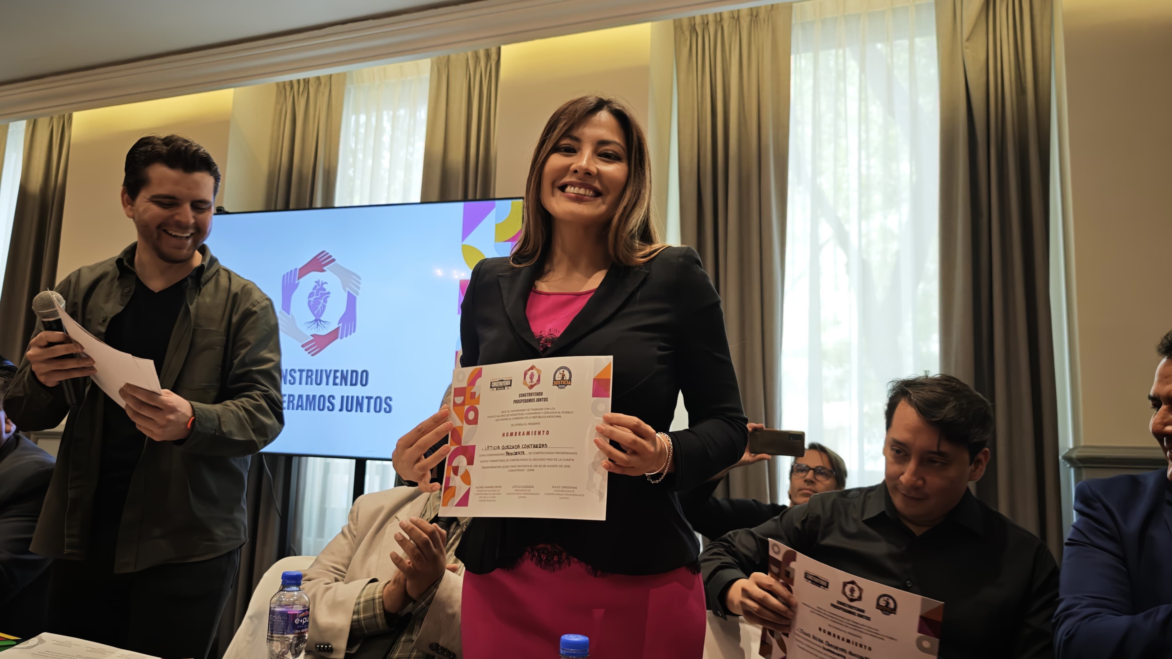 Leticia Quezada Contreras presenta la organización ‘Construyendo Prosperamos Juntos’