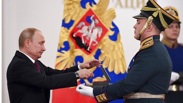 El presidente ruso Vladimir Putin en los festejos por el Día Nacional de Rusia en la ciudad de Moscú.